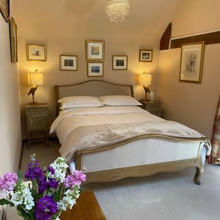 The Grooms Loft Self Contained Apartment Milton Abbas Εξωτερικό φωτογραφία