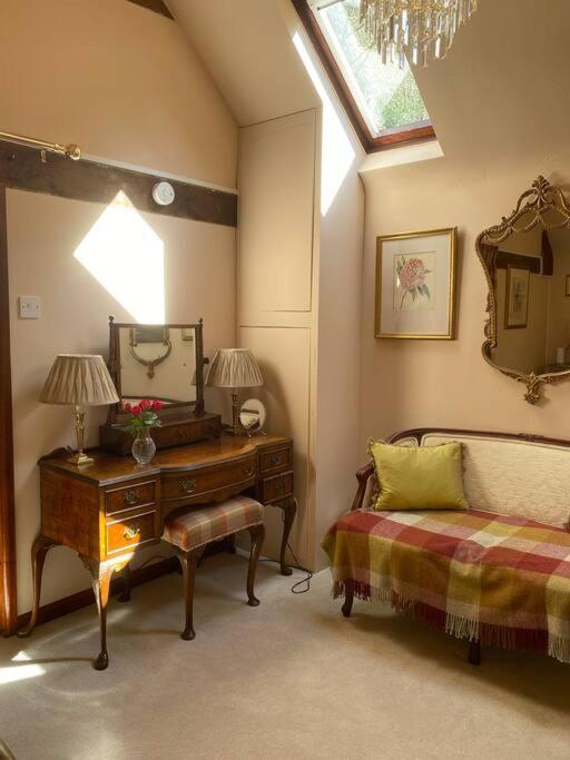 The Grooms Loft Self Contained Apartment Milton Abbas Εξωτερικό φωτογραφία